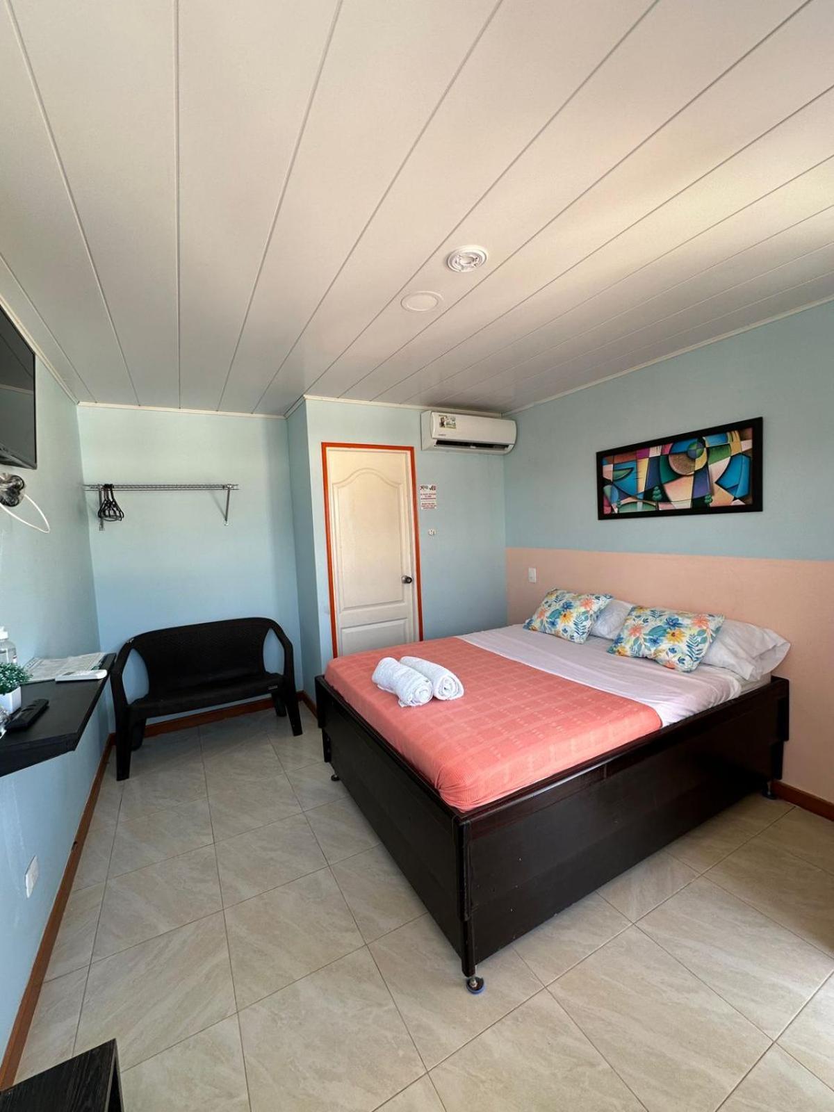 Victoria'S Gennie Bay Village Hostal San Andrés Exteriér fotografie