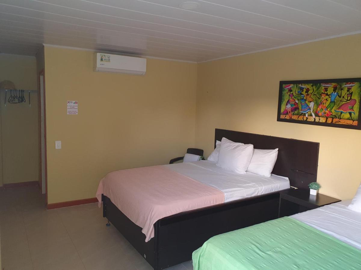 Victoria'S Gennie Bay Village Hostal San Andrés Exteriér fotografie