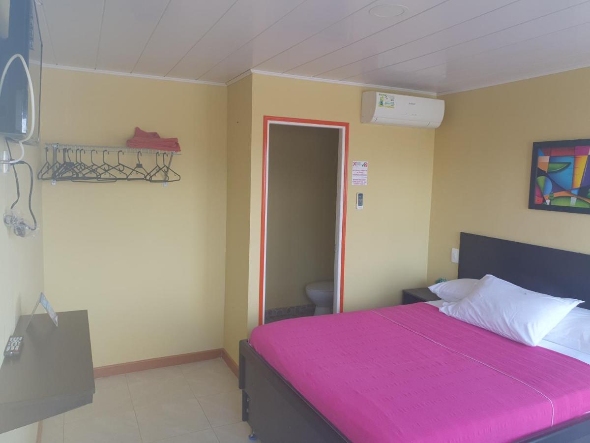 Victoria'S Gennie Bay Village Hostal San Andrés Exteriér fotografie