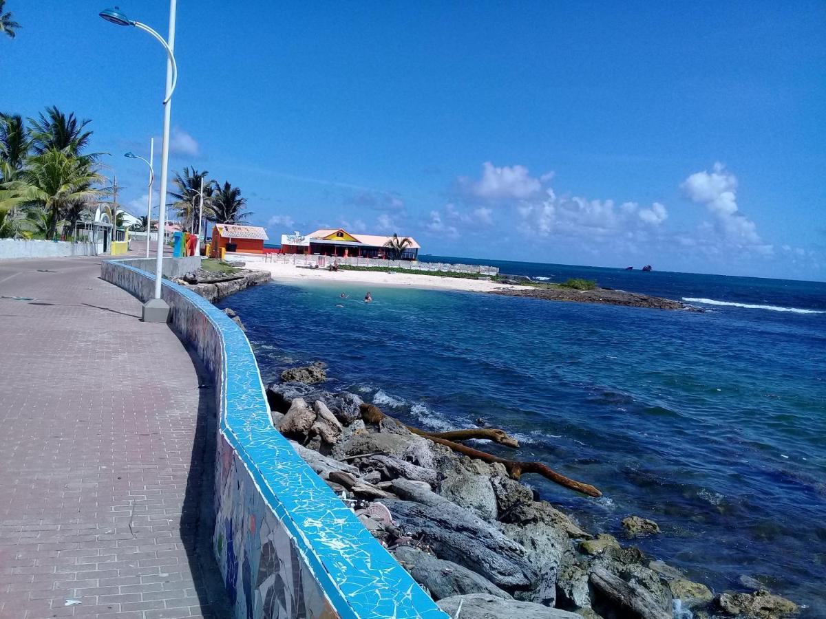 Victoria'S Gennie Bay Village Hostal San Andrés Exteriér fotografie